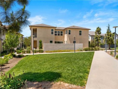 242  Chorus  , Irvine, CA