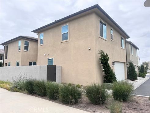 242  Chorus  , Irvine, CA