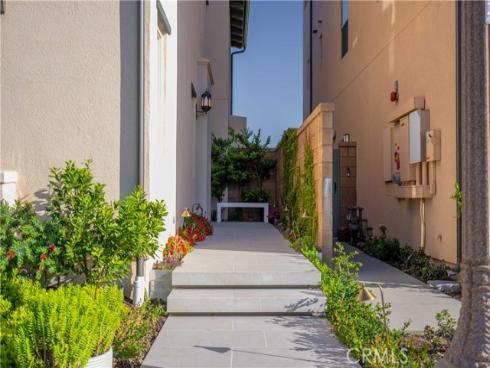 208 Canterbury , Irvine, CA