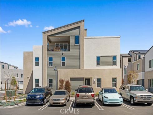 125 Sawbuck , Irvine, CA