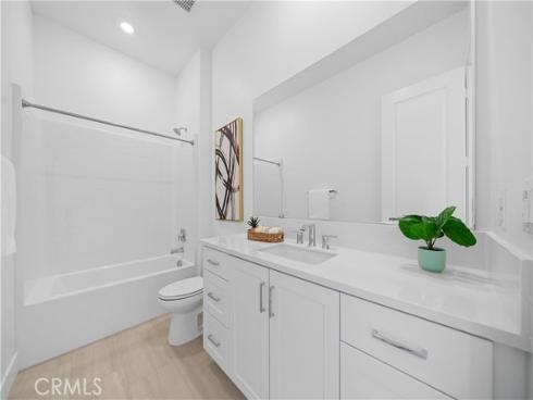 125 Sawbuck , Irvine, CA