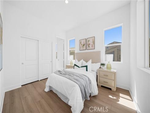 125 Sawbuck , Irvine, CA