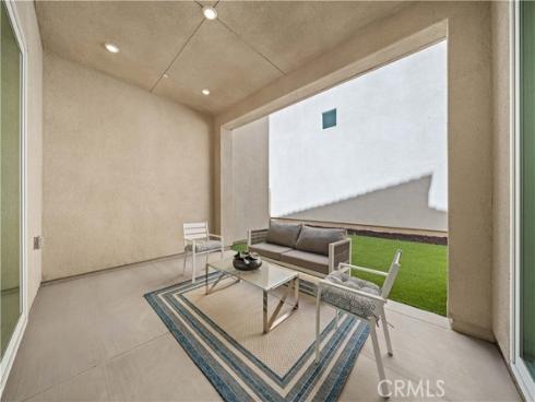 125 Sawbuck , Irvine, CA