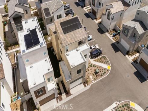 125 Sawbuck , Irvine, CA