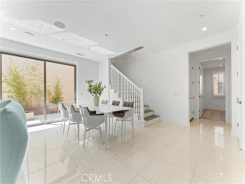 125 Toretta , Irvine, CA