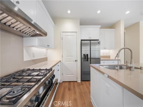 111  Messenger  , Irvine, CA