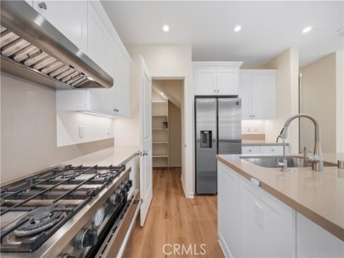 111  Messenger  , Irvine, CA