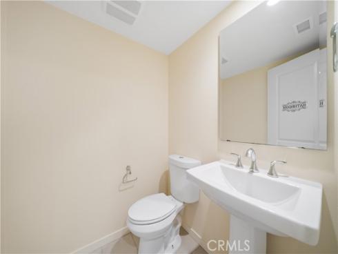 111  Messenger  , Irvine, CA