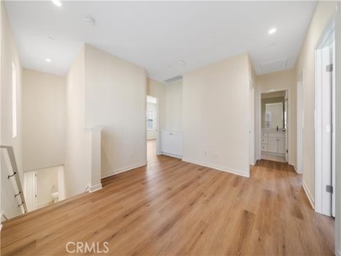 111  Messenger  , Irvine, CA