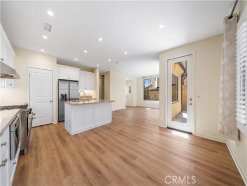 111  Messenger  , Irvine, CA