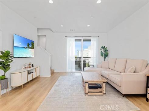 208 Novel , Irvine, CA