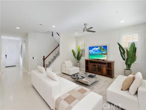 213 Wicker , Irvine, CA