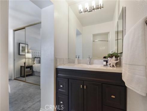 85  Briarglen  , Irvine, CA