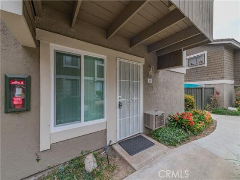 303 Streamwood , Irvine, CA