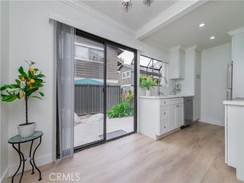 303 Streamwood , Irvine, CA