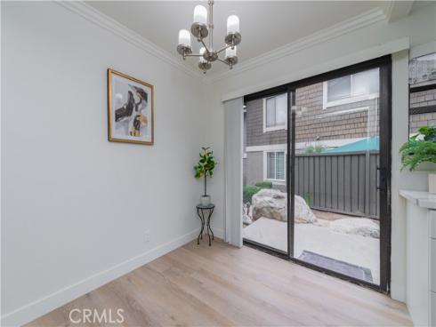 303 Streamwood , Irvine, CA