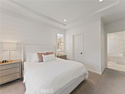 115 Oak Forest , Irvine, CA