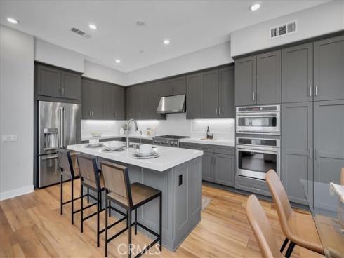 137 Rondo , Irvine, CA