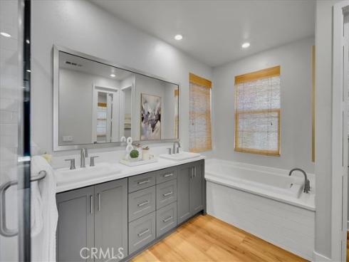 137 Rondo , Irvine, CA