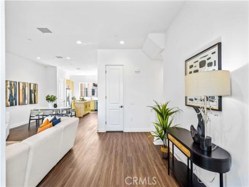 1073 Cadence , Irvine, CA