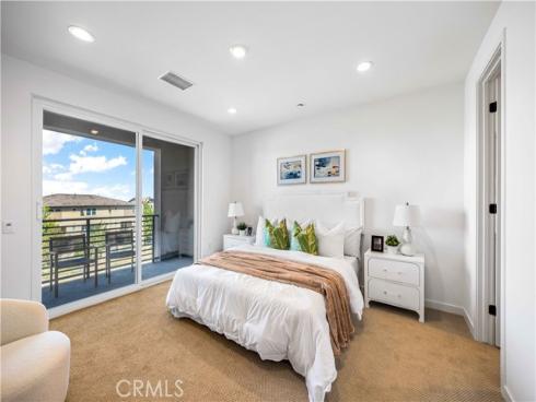 1073 Cadence , Irvine, CA