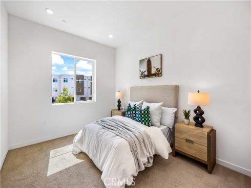 1073 Cadence , Irvine, CA