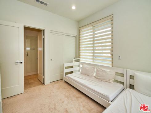 126 Novel , Irvine, CA