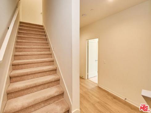 126 Novel , Irvine, CA