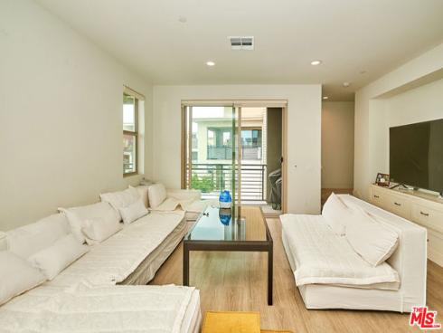 126 Novel , Irvine, CA