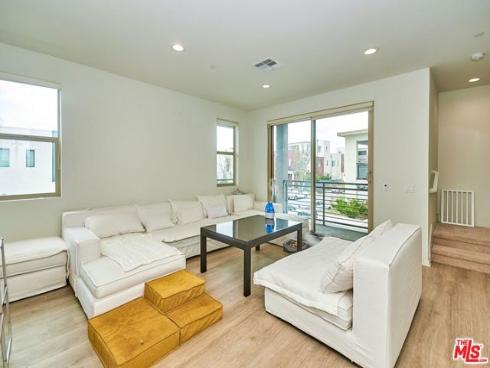 126 Novel , Irvine, CA