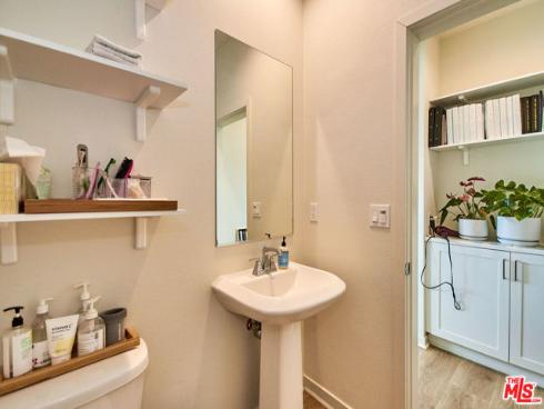 126 Novel , Irvine, CA