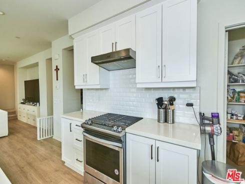 126 Novel , Irvine, CA