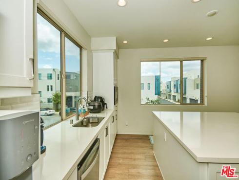 126 Novel , Irvine, CA