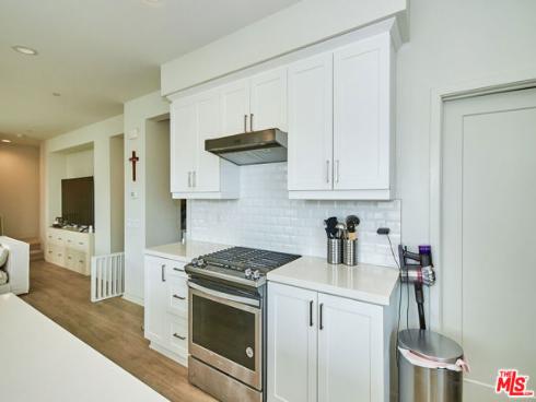 126 Novel , Irvine, CA