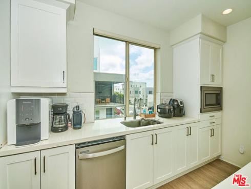 126 Novel , Irvine, CA