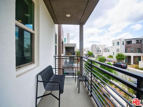 126 Novel , Irvine, CA