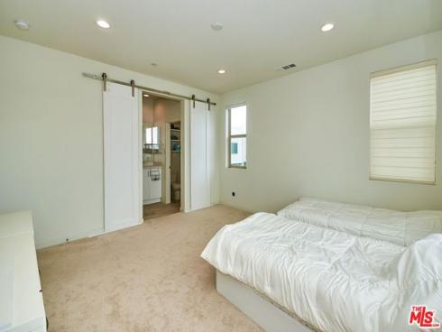 126 Novel , Irvine, CA