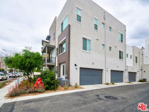 126 Novel , Irvine, CA