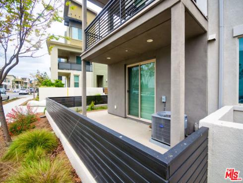 126 Novel , Irvine, CA