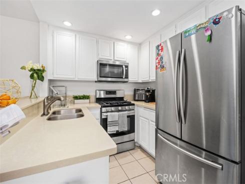 44 Oxford , Irvine, CA