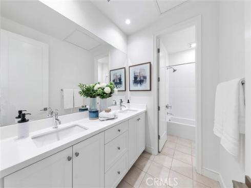 141 Dolci , Irvine, CA