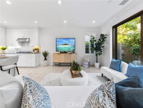 141 Dolci , Irvine, CA