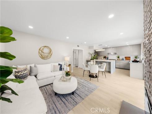 12 Whitewood Way, Irvine, CA