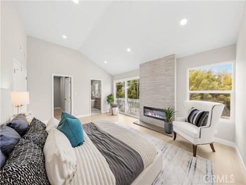 12 Whitewood Way, Irvine, CA