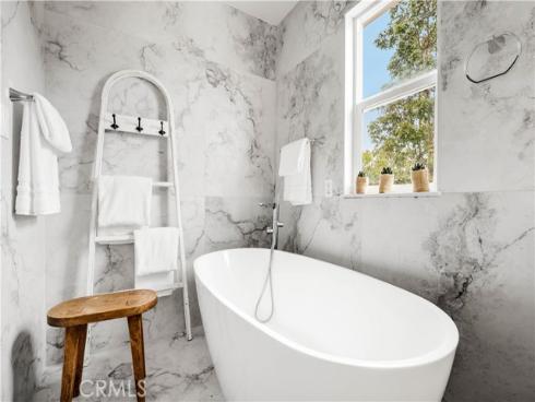 12 Whitewood Way, Irvine, CA