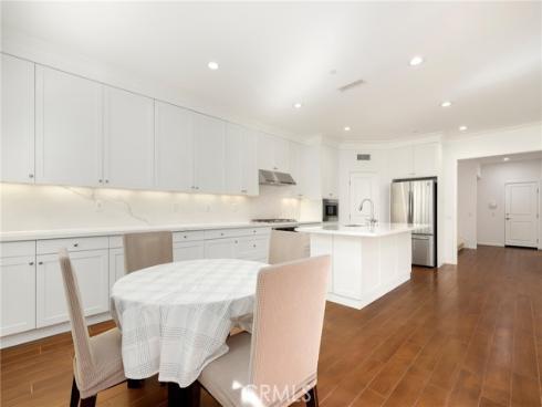 214 Traymore , Irvine, CA