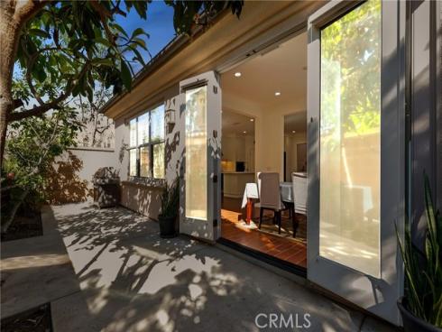 214  Traymore  , Irvine, CA