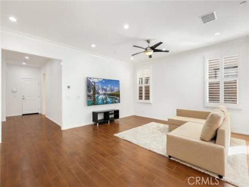 214 Traymore , Irvine, CA