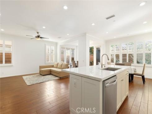 214 Traymore , Irvine, CA