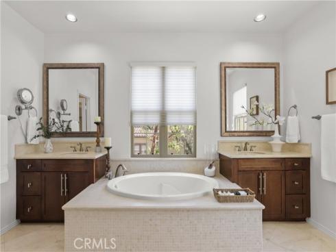 89 Chantilly , Irvine, CA